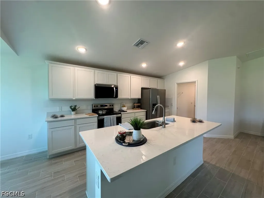 732 Anaconda Avenue S Lehigh Acres FL 33974