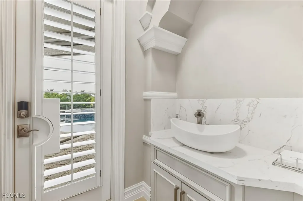 5764 Staysail Court Cape Coral FL 33914