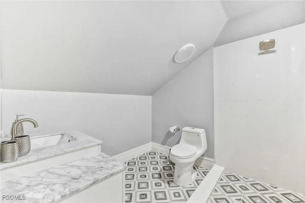 5764 Staysail Court Cape Coral FL 33914