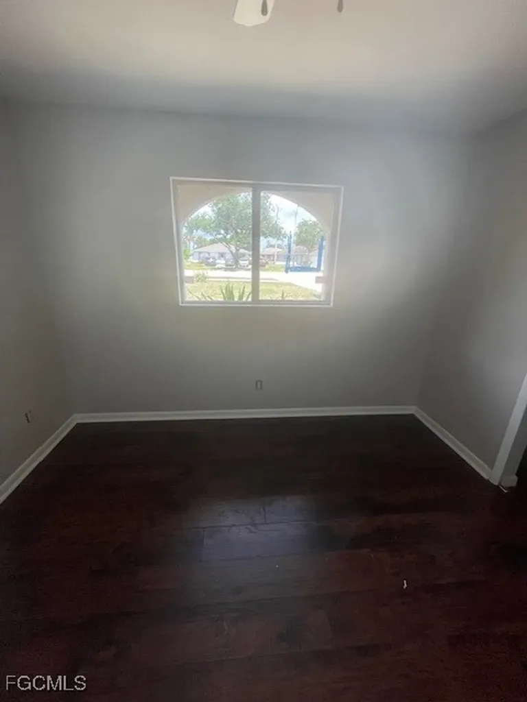 28/30 SE 24th Avenue Cape Coral FL 33990
