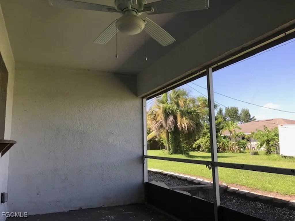 28/30 SE 24th Avenue Cape Coral FL 33990