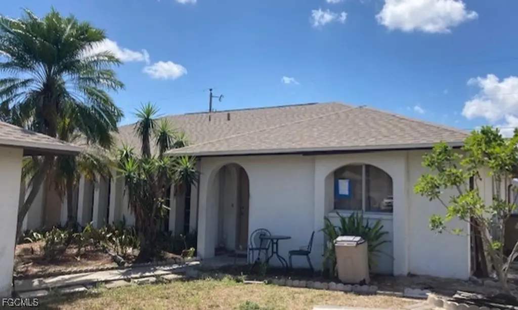 28/30 SE 24th Avenue Cape Coral FL 33990