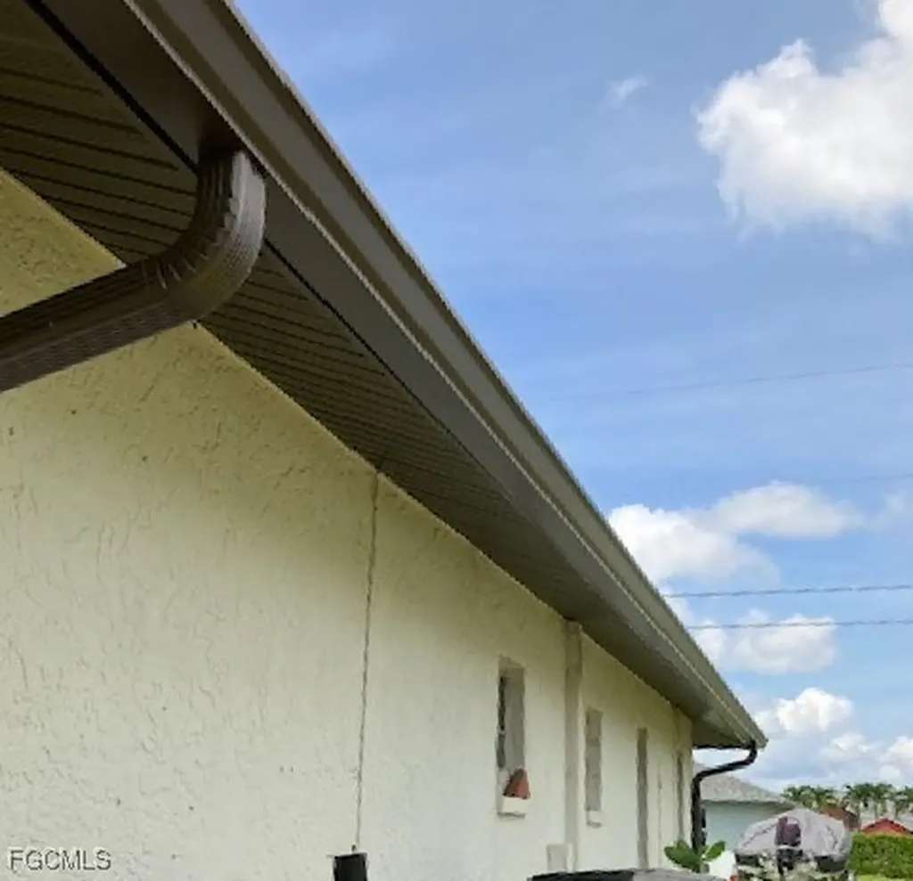 28/30 SE 24th Avenue Cape Coral FL 33990