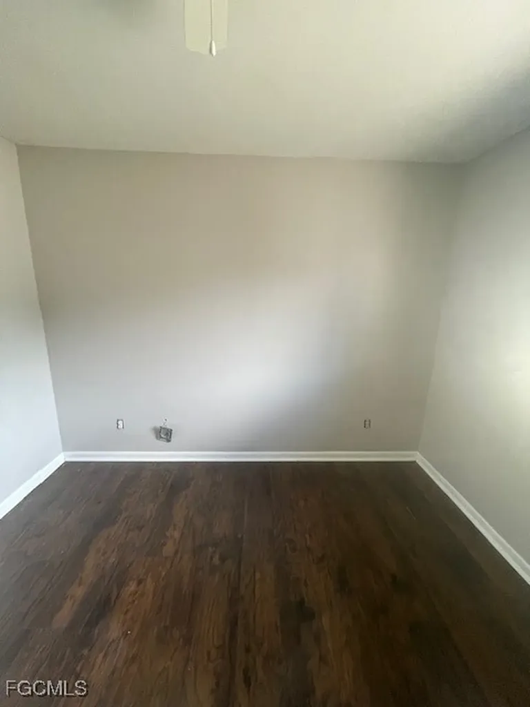 28/30 SE 24th Avenue Cape Coral FL 33990