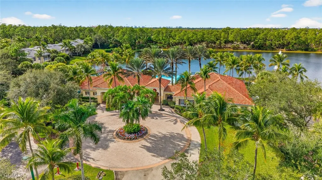 2001 Tarpon Bay Drive N Naples FL 34119