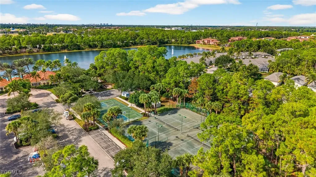 2001 Tarpon Bay Drive N Naples FL 34119