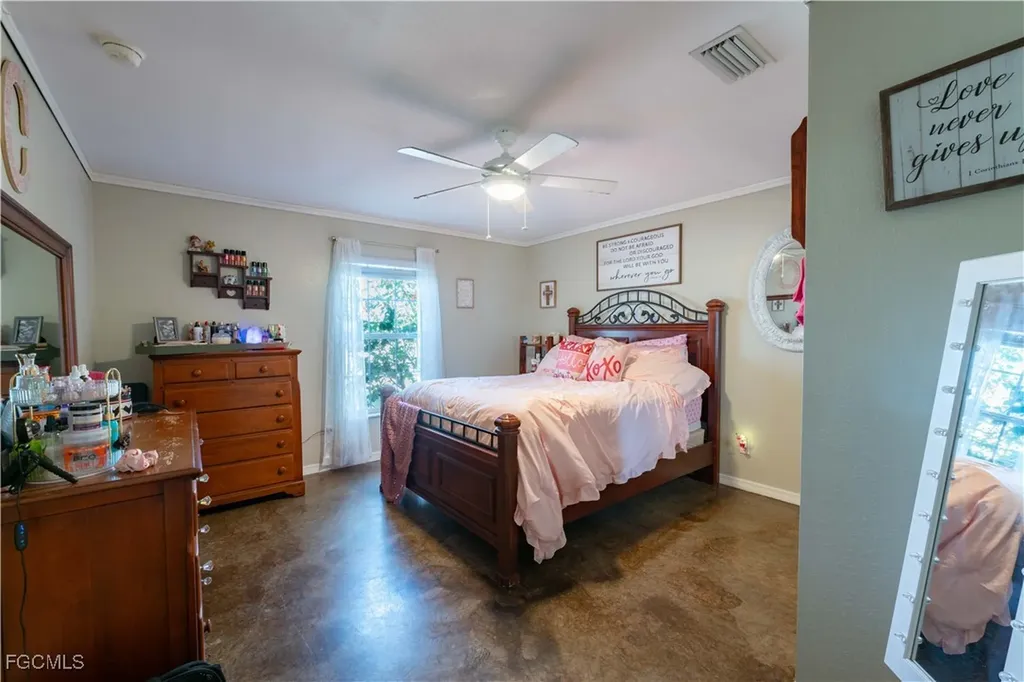 7049 Tide Circle Labelle FL 33935
