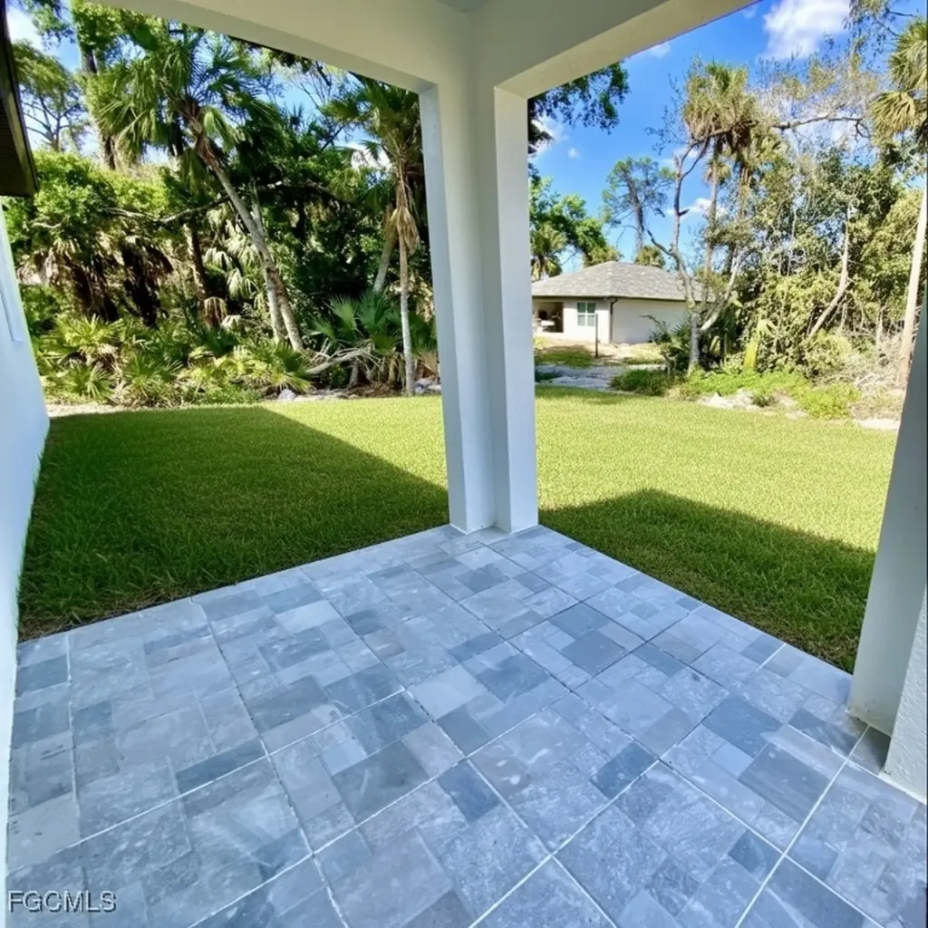 2710 21st Street W Lehigh Acres FL 33971