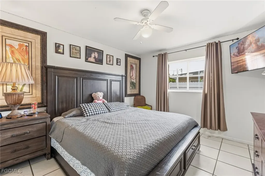 1203 SE 27th Street Cape Coral FL 33904