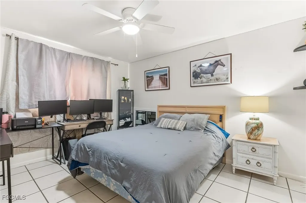 1203 SE 27th Street Cape Coral FL 33904