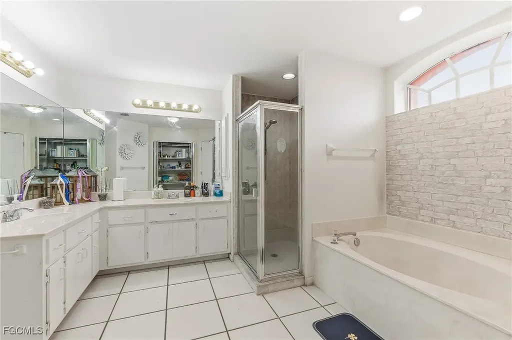 1203 SE 27th Street Cape Coral FL 33904