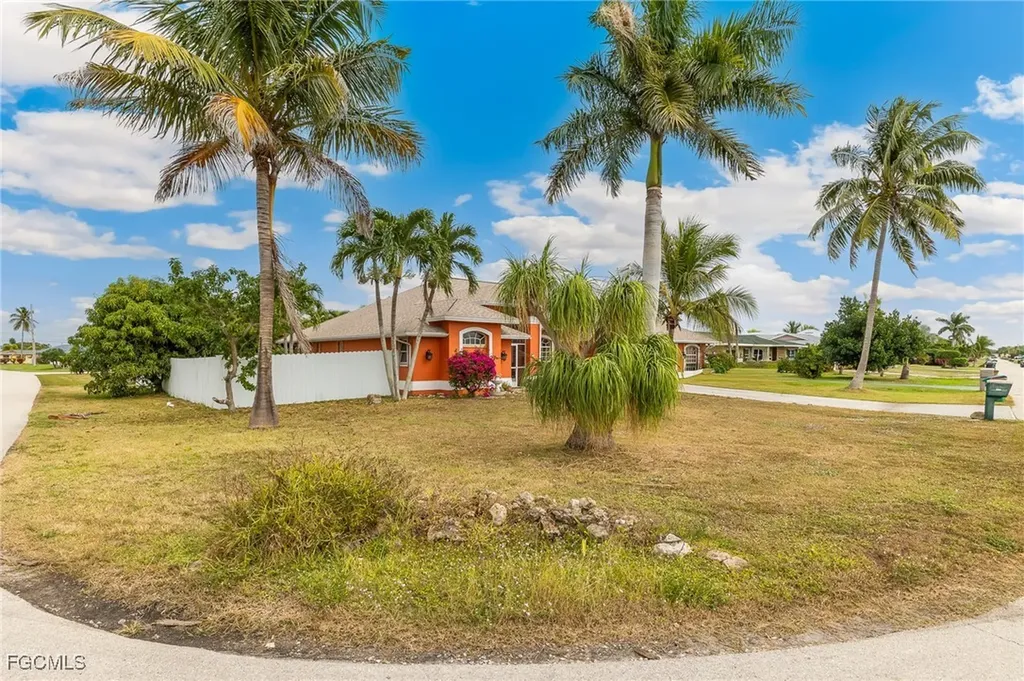 1203 SE 27th Street Cape Coral FL 33904