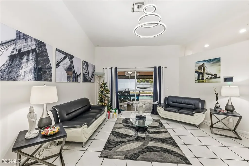 1203 SE 27th Street Cape Coral FL 33904