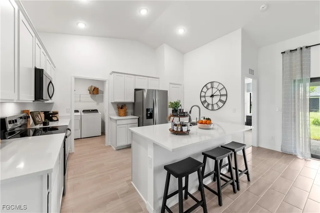 1422 NW 19th Terrace Cape Coral FL 33993