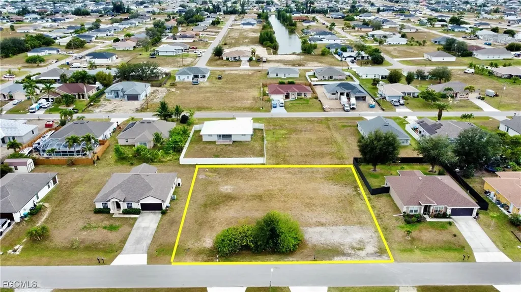 110 NE 11th Lane Cape Coral FL 33909