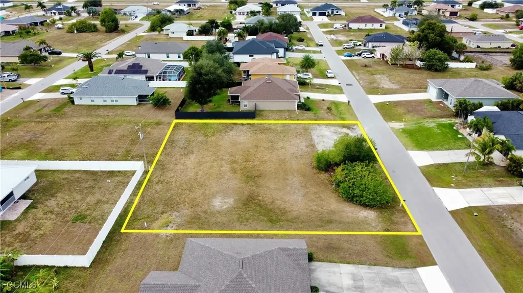 110 NE 11th Lane Cape Coral FL 33909