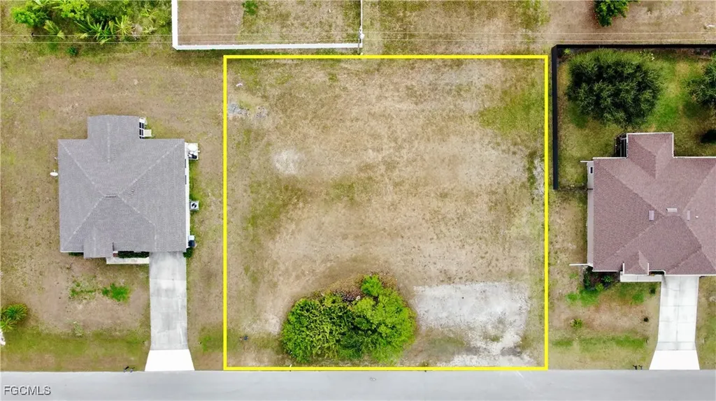 110 NE 11th Lane Cape Coral FL 33909
