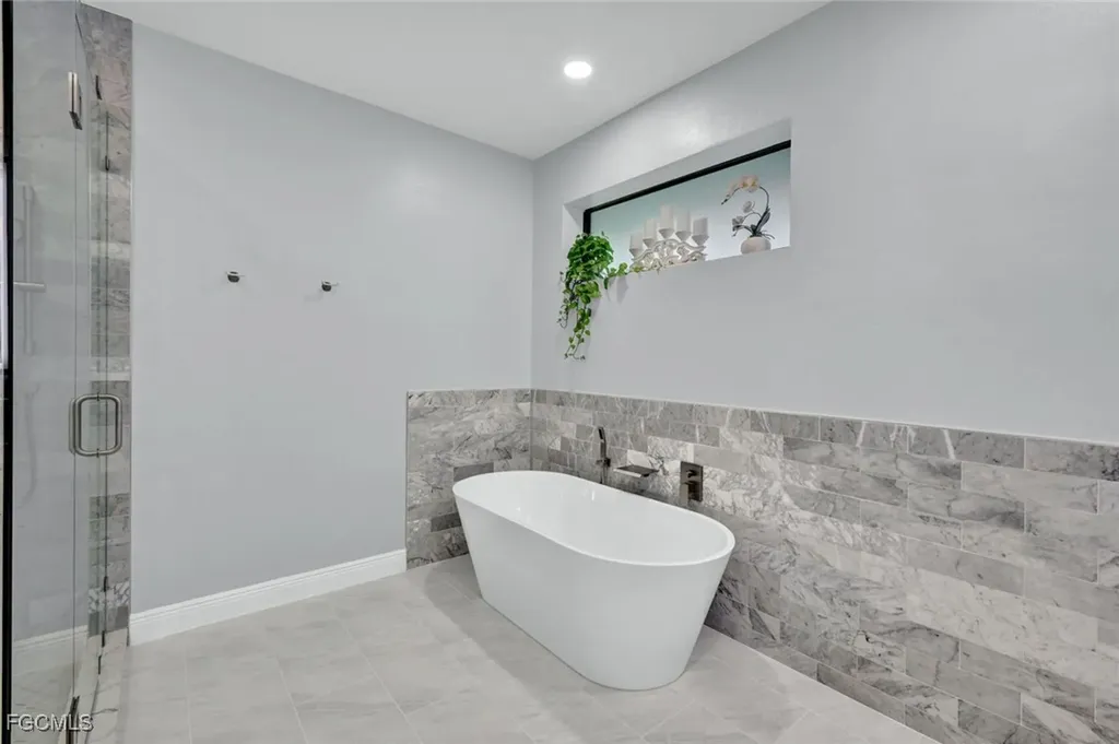 5346 SW 10th Avenue Cape Coral FL 33914