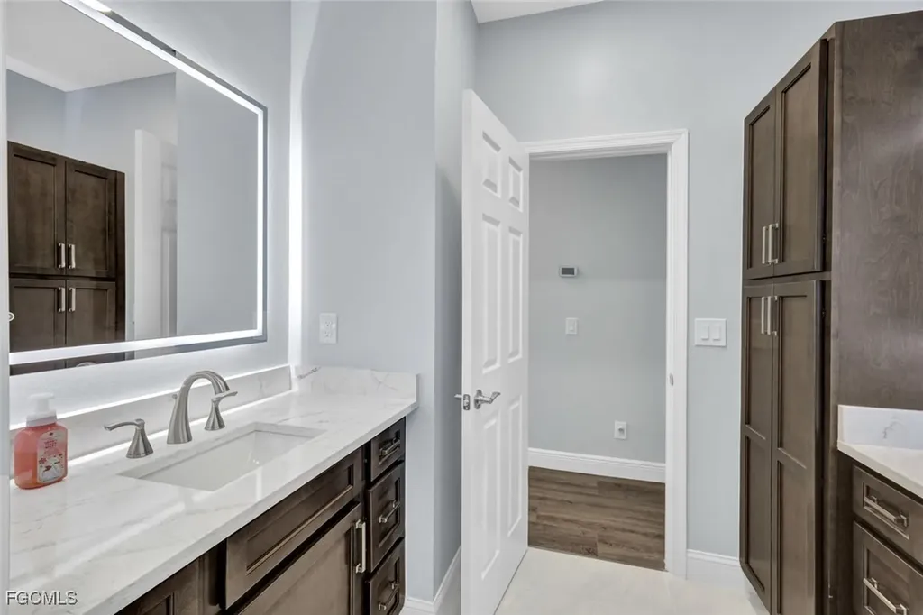 5346 SW 10th Avenue Cape Coral FL 33914