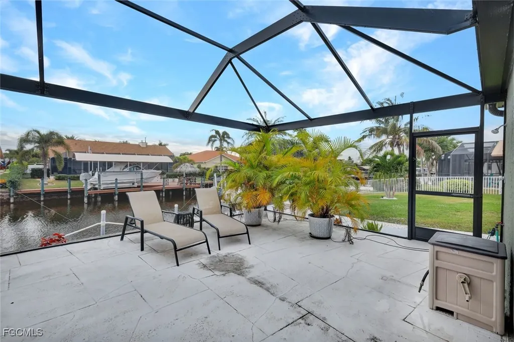 5346 SW 10th Avenue Cape Coral FL 33914