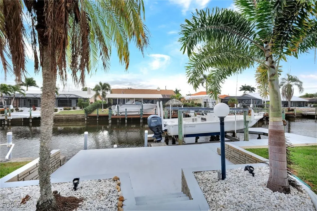 5346 SW 10th Avenue Cape Coral FL 33914