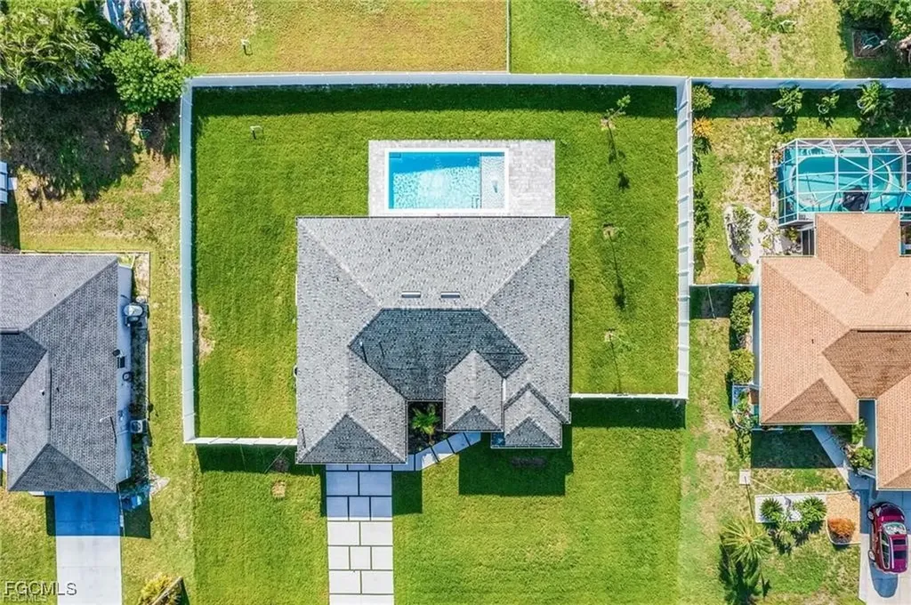 1715 NE 2nd Place Cape Coral FL 33909