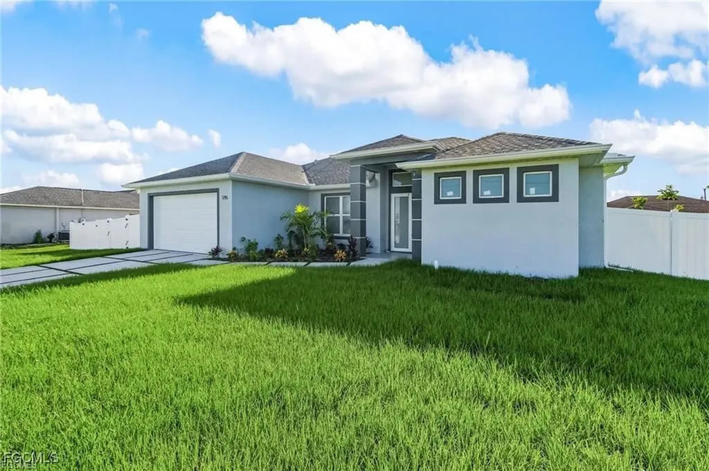 1715 NE 2nd Place Cape Coral FL 33909