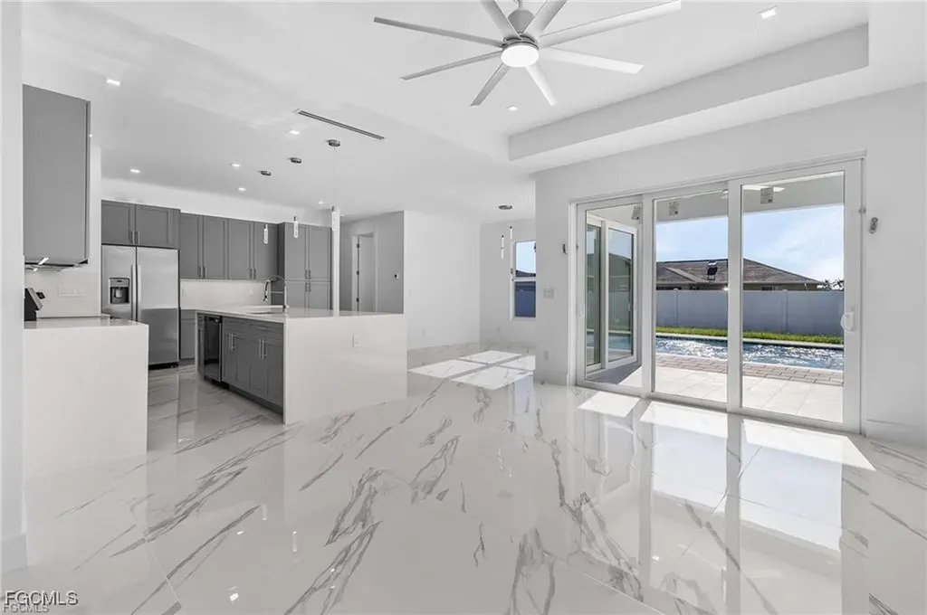 1715 NE 2nd Place Cape Coral FL 33909