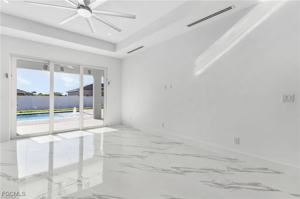 1715 NE 2nd Place Cape Coral FL 33909