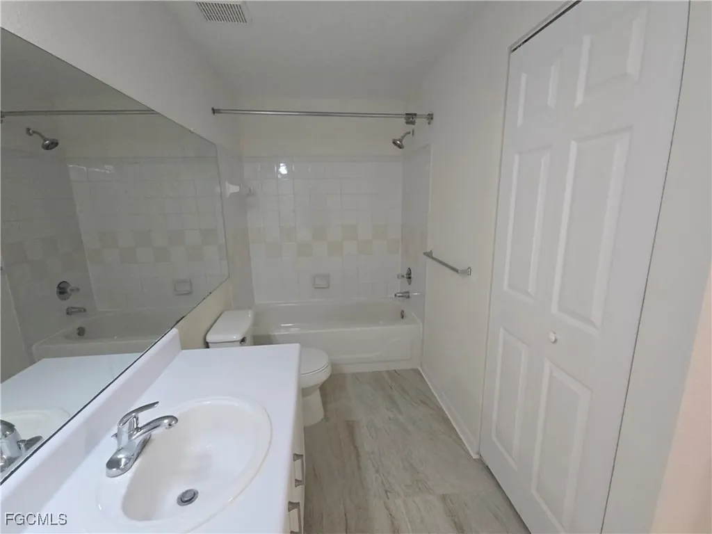 11500 Villa Grand Fort Myers FL 33913