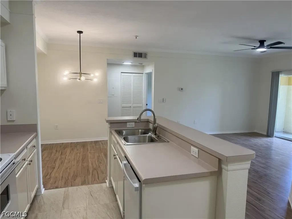 11500 Villa Grand Fort Myers FL 33913