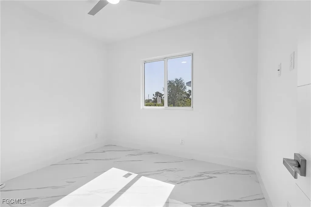 1623 NW 2nd Street Cape Coral FL 33993