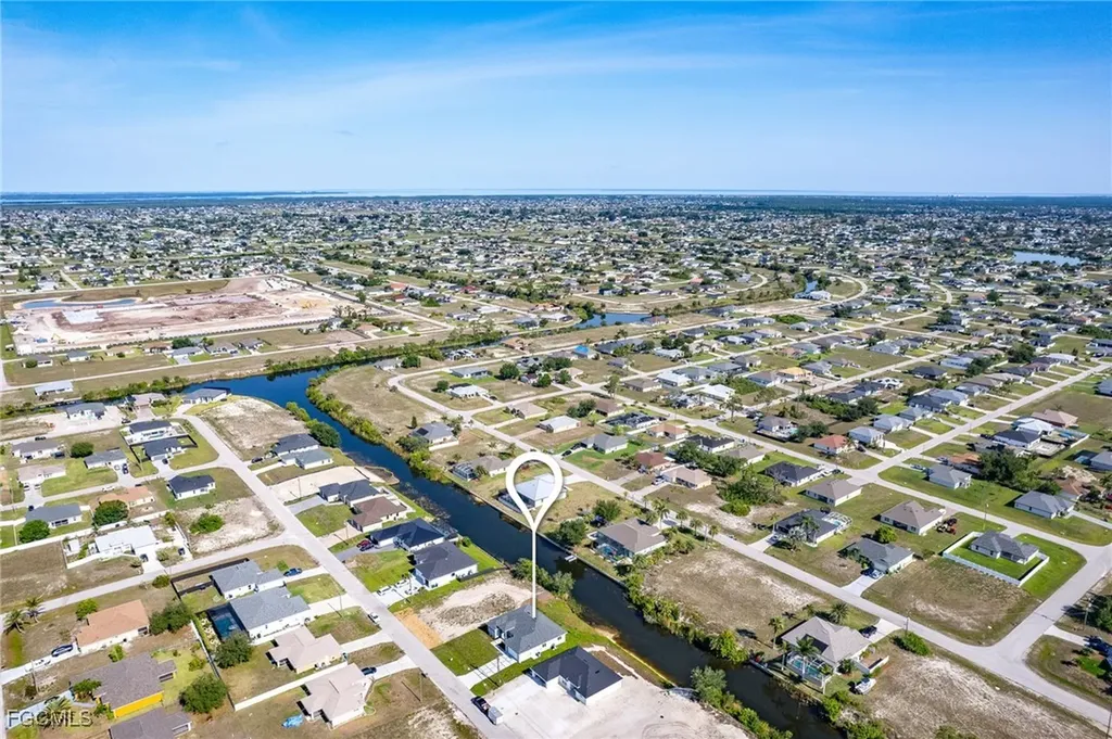 1623 NW 2nd Street Cape Coral FL 33993