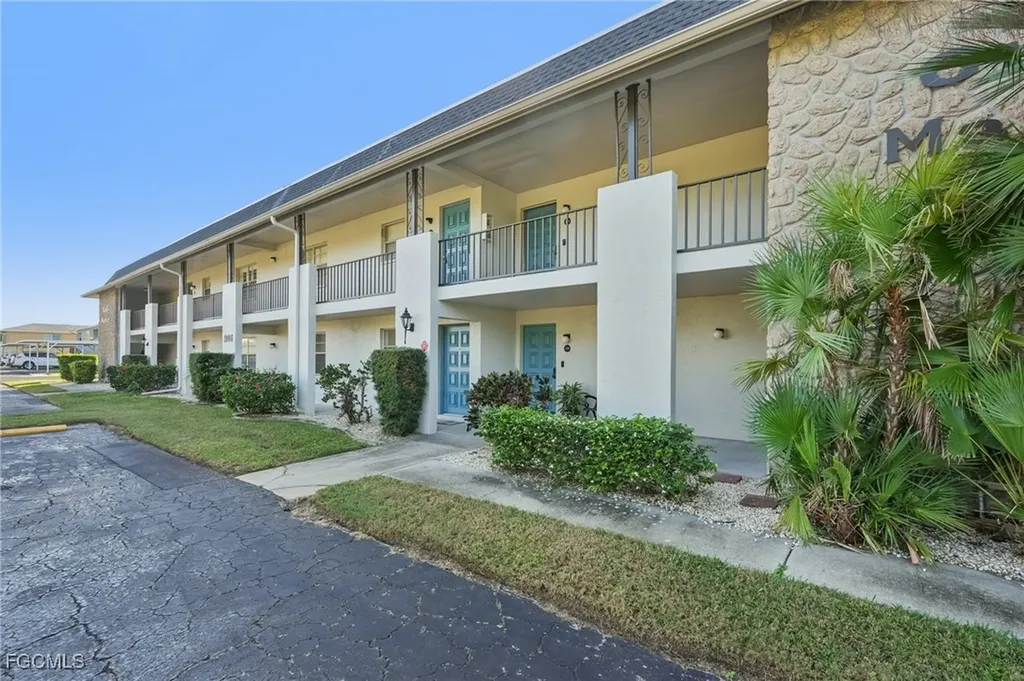 Cape Coral FL, 1006 SE 46th Street, Unit 1C