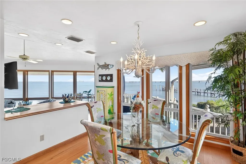 1157 Bird Lane Sanibel FL 33957