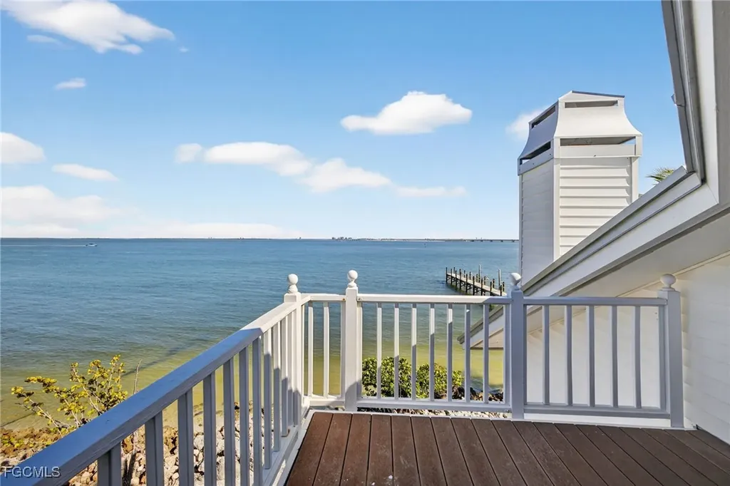 1157 Bird Lane Sanibel FL 33957