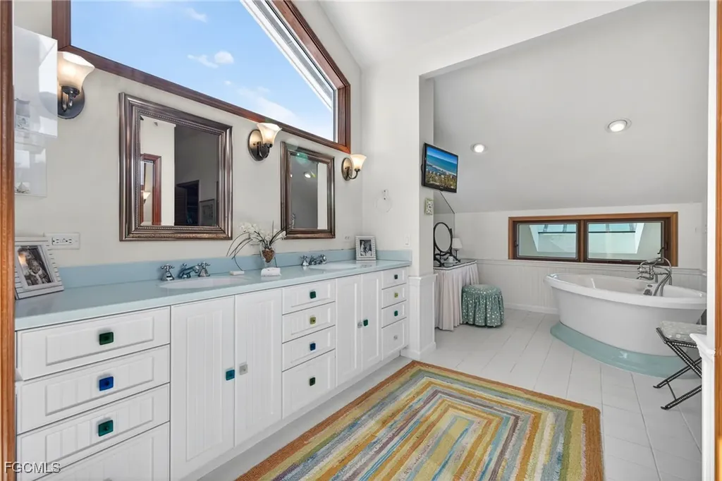 1157 Bird Lane Sanibel FL 33957