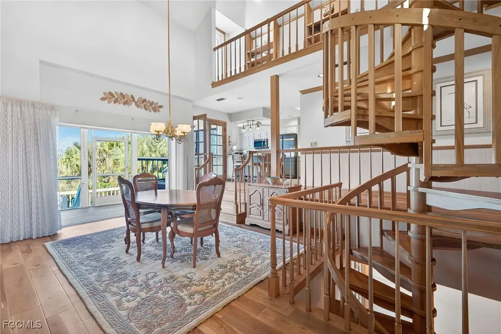 1422 Sanderling Circle Sanibel FL 33957