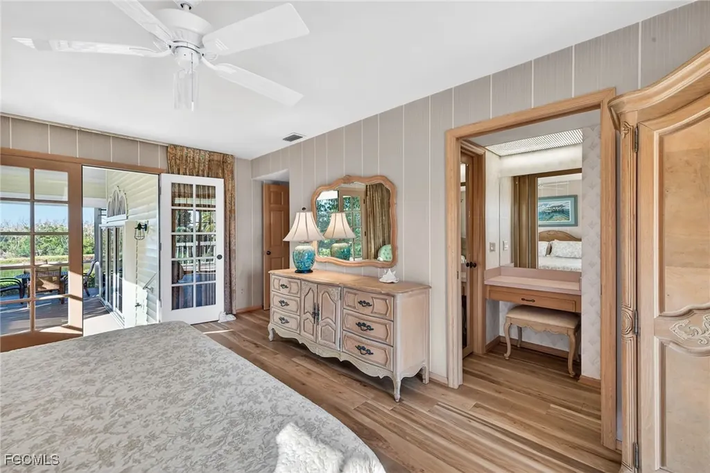 1422 Sanderling Circle Sanibel FL 33957