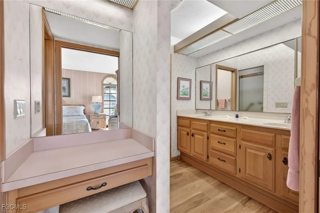 1422 Sanderling Circle Sanibel FL 33957