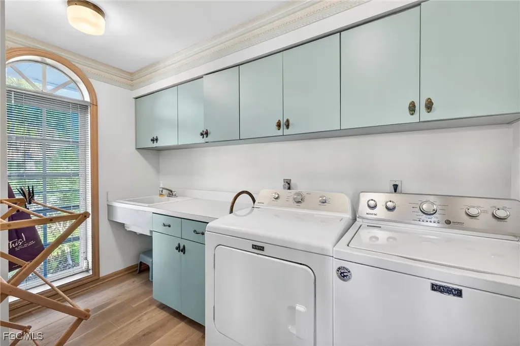 1422 Sanderling Circle Sanibel FL 33957