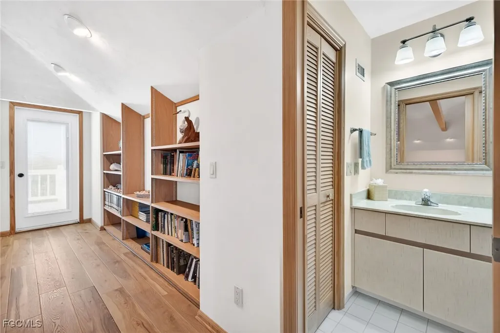 1422 Sanderling Circle Sanibel FL 33957