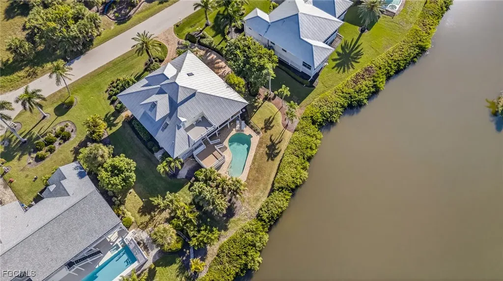 1422 Sanderling Circle Sanibel FL 33957