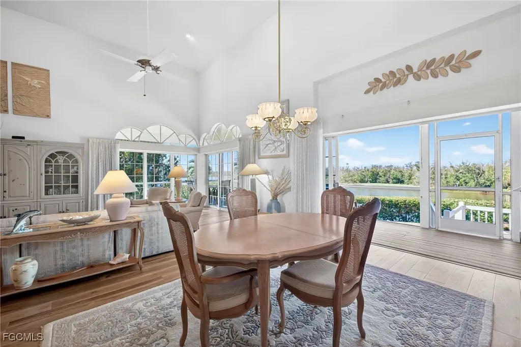 1422 Sanderling Circle Sanibel FL 33957