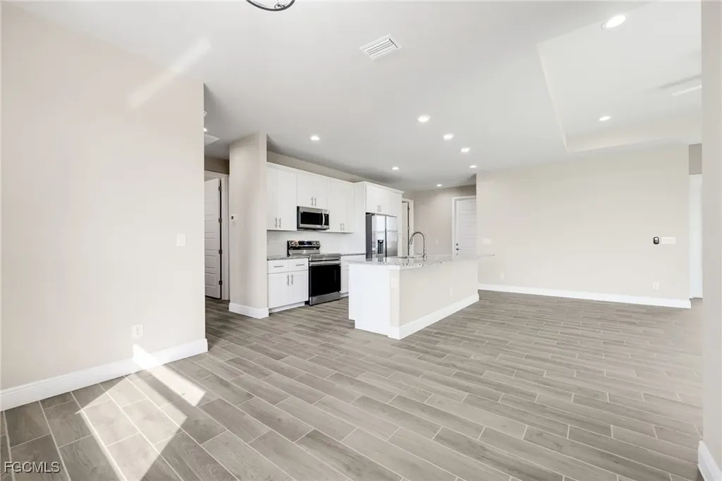 1346 Radio Loop Labelle FL 33935