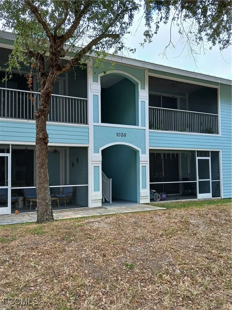 1030 Hancock Creek South Boulevard Cape Coral FL 33909