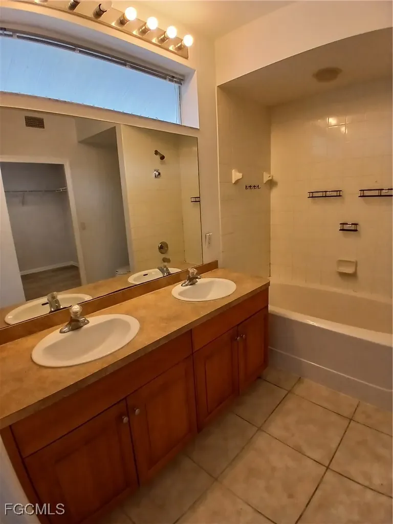 1030 Hancock Creek South Boulevard Cape Coral FL 33909