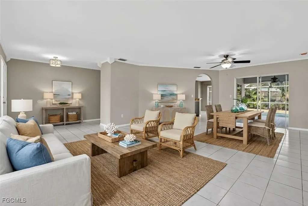 3902 SE 2nd Place Cape Coral FL 33904