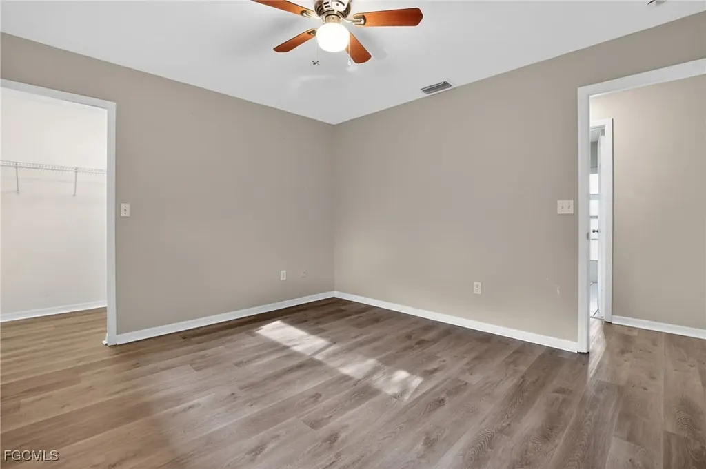 3902 SE 2nd Place Cape Coral FL 33904