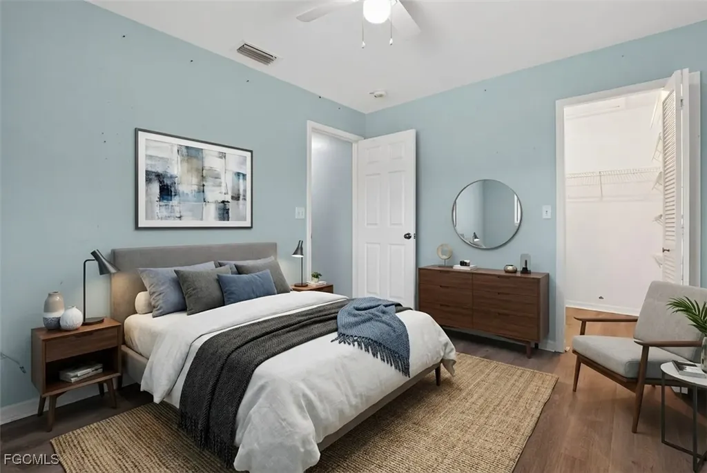 3902 SE 2nd Place Cape Coral FL 33904